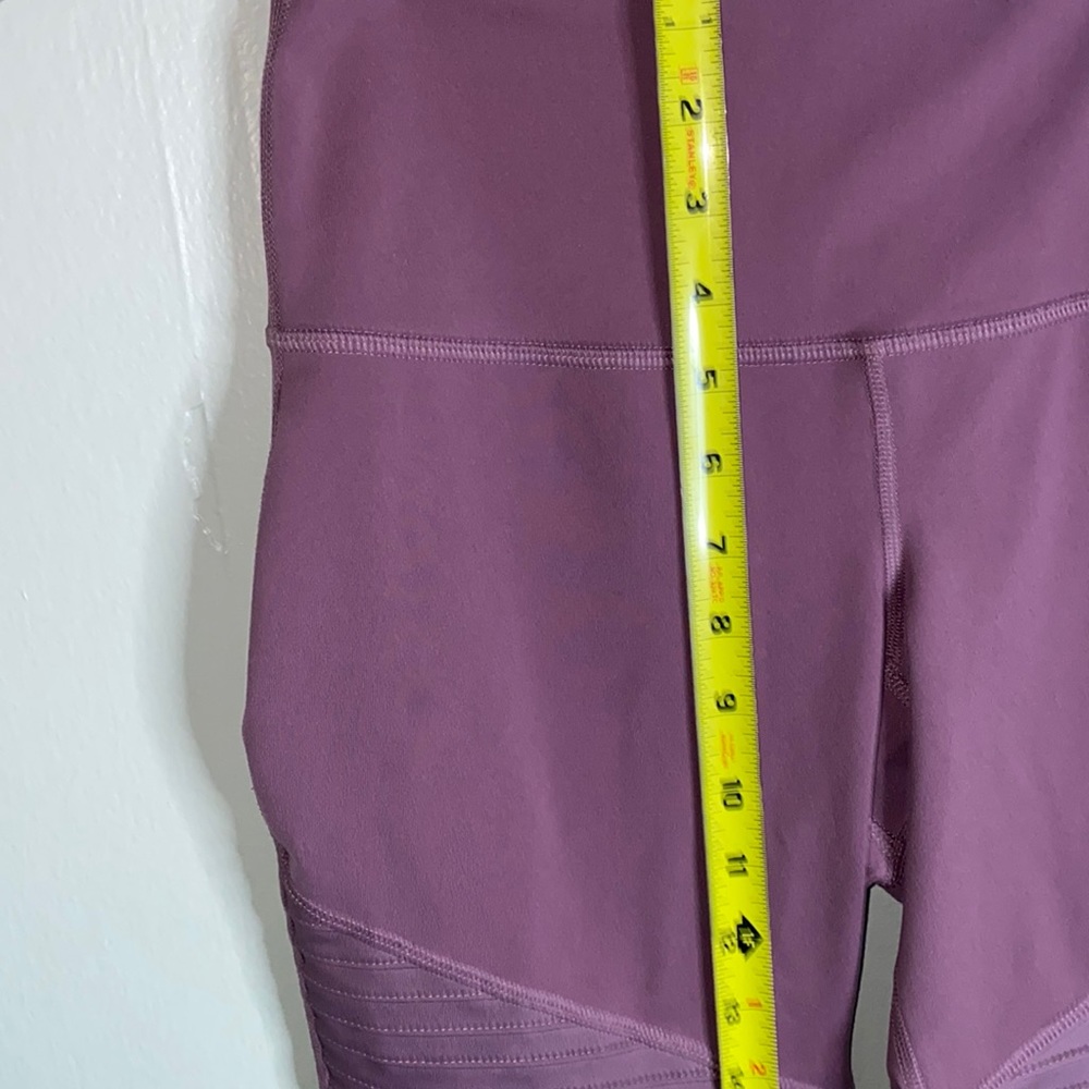 🎈Old Navy plum colored leggings! - Picture 3 of 6
